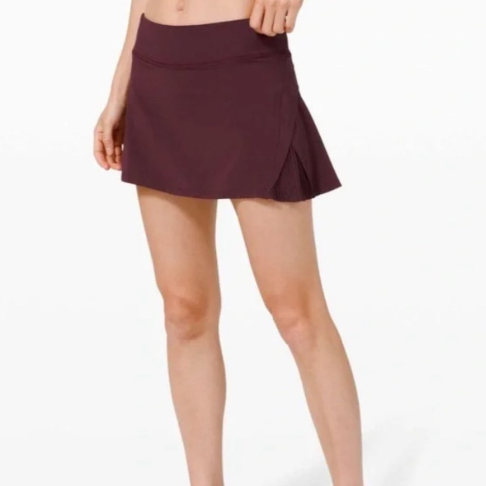 Lululemon Play Off The Pleats